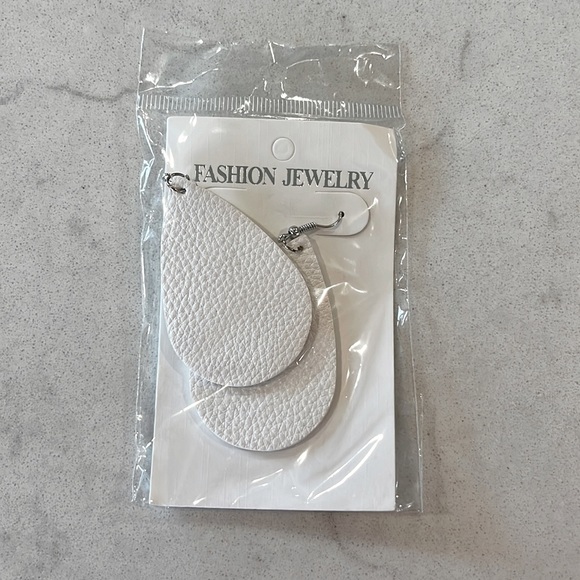 White faux leather 2” dangle earrings - NWT! - Picture 2 of 6